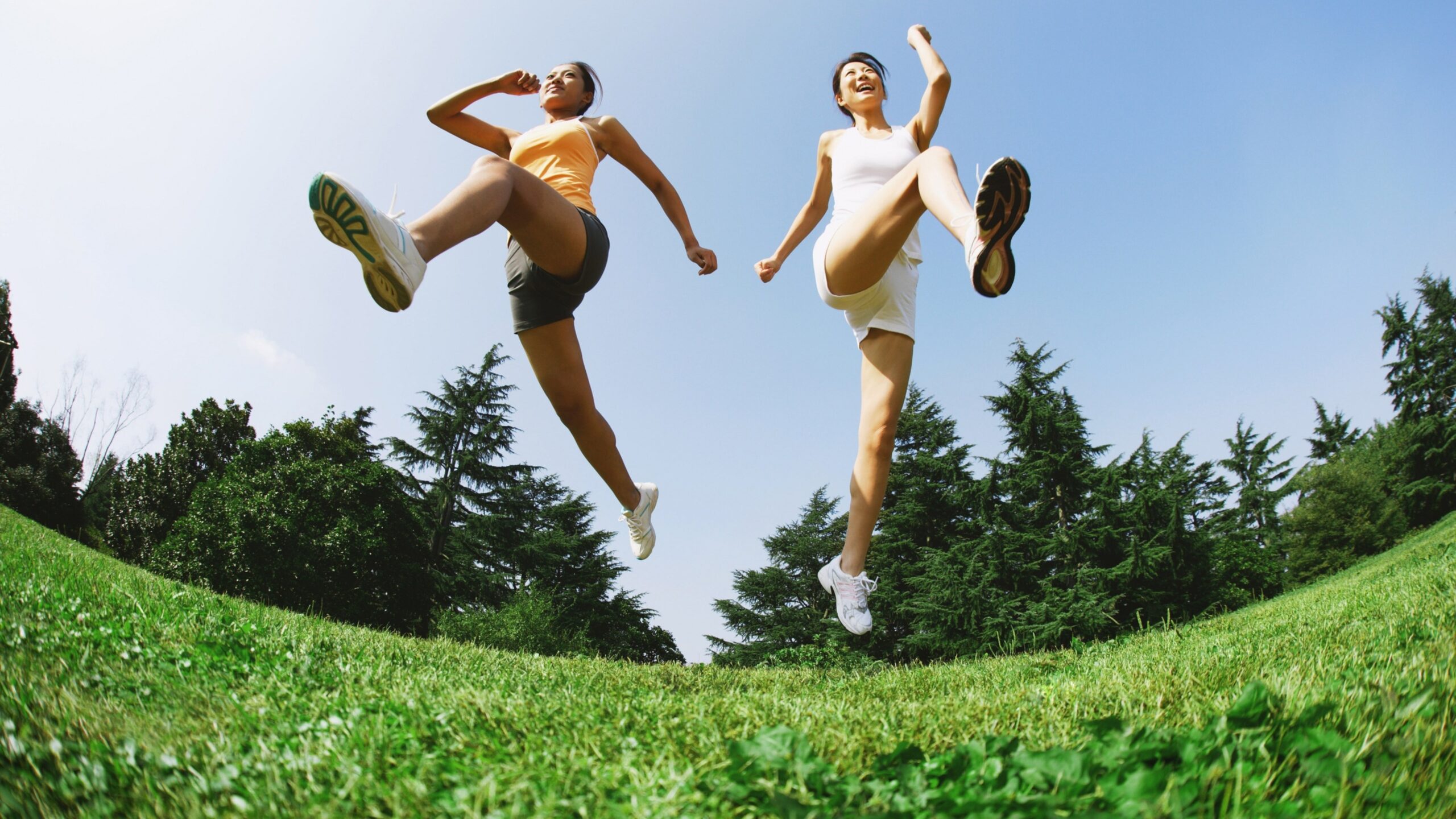 10 Lifestyle Habits Every Woman Should Build for Long-Term Health demonstrated through strength and movement